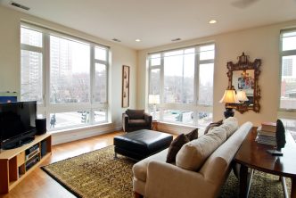 1003 W Buena Ave unit 2E