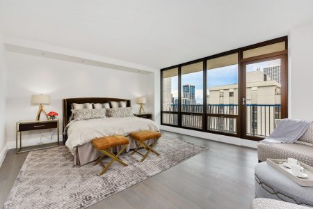 1040 N Lake Shore Dr Chicago-large-022-21-0022-1499×1000-72dpi