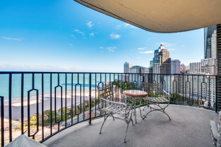 1040 N Lake Shore Dr Chicago-large-030-28-0030-1499×1000-72dpi
