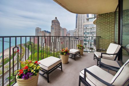 1040 N Lake Shore Dr Chicago-large-031-1-0031-1500×996-72dpi