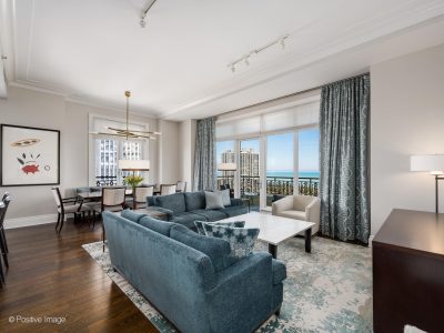 2550 N Lakeview Ave Unit 2104 Chicago IL 60614 USA – home for sale in Lincoln Park