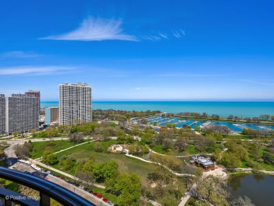 2550 N Lakeview Ave Unit 2104 Chicago IL 60614 USA – home for sale in Lincoln Park