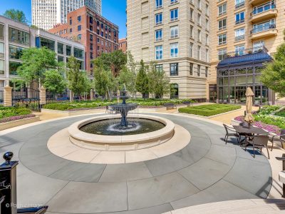 2550 N Lakeview Ave Unit 2104 Chicago IL 60614 USA – home for sale in Lincoln Park