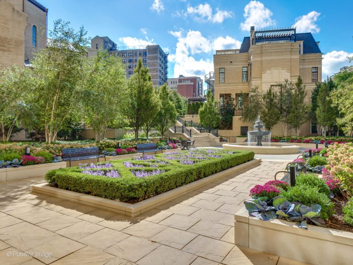 2550 N Lakeview Ave Unit 2104 Chicago IL 60614 USA - home for sale in Lincoln Park