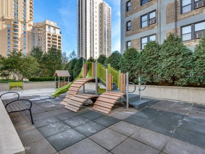 2550 N Lakeview Ave Unit 2104 Chicago IL 60614 USA – home for sale in Lincoln Park