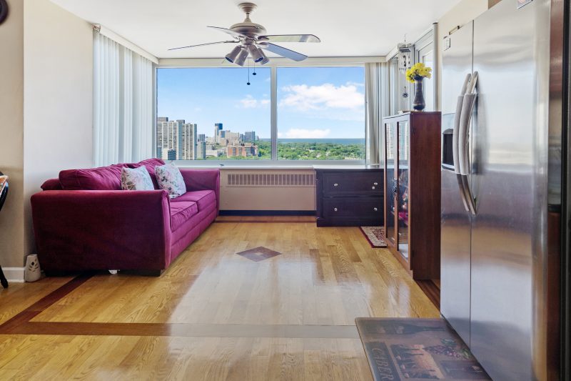 4250 N Marine Dr APT 1836 Chicago, IL 60613, USA