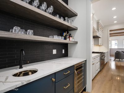 4320 N Claremont Ave Chicago IL 60618 USA-006-008-0006-MLS_Size-06-29