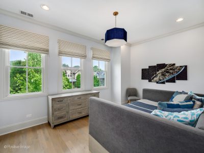 4320 N Claremont Ave Chicago IL 60618 USA-017-029-0017-MLS_Size-06-29