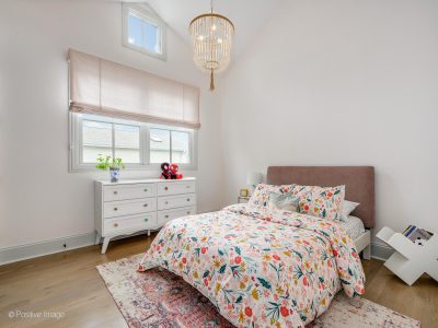 4320 N Claremont Ave Chicago IL 60618 USA-021-023-0021-MLS_Size-06-29