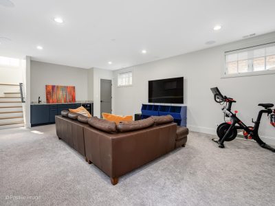 4320 N Claremont Ave Chicago IL 60618 USA-023-015-0023-MLS_Size-06-29