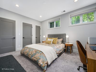 4320 N Claremont Ave Chicago IL 60618 USA-025-003-0025-MLS_Size-06-29