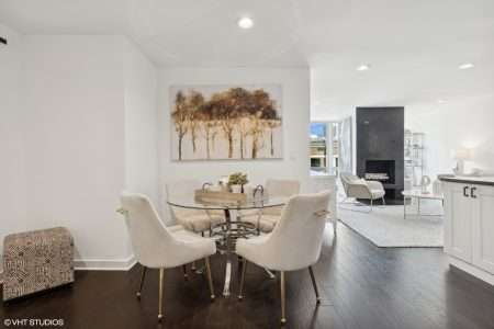 10_21WGoetheSt_18B_369_DiningArea_MRED_2000x1333