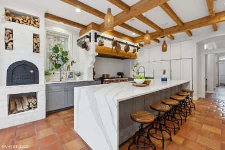 2309 N Geneva Terrace – Listed by Debra Dobbs, Chicago Realtor