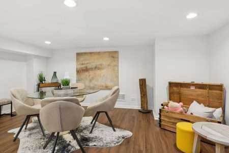 25_2309NGenevaTer_3002_FamilyRoom_HiRes