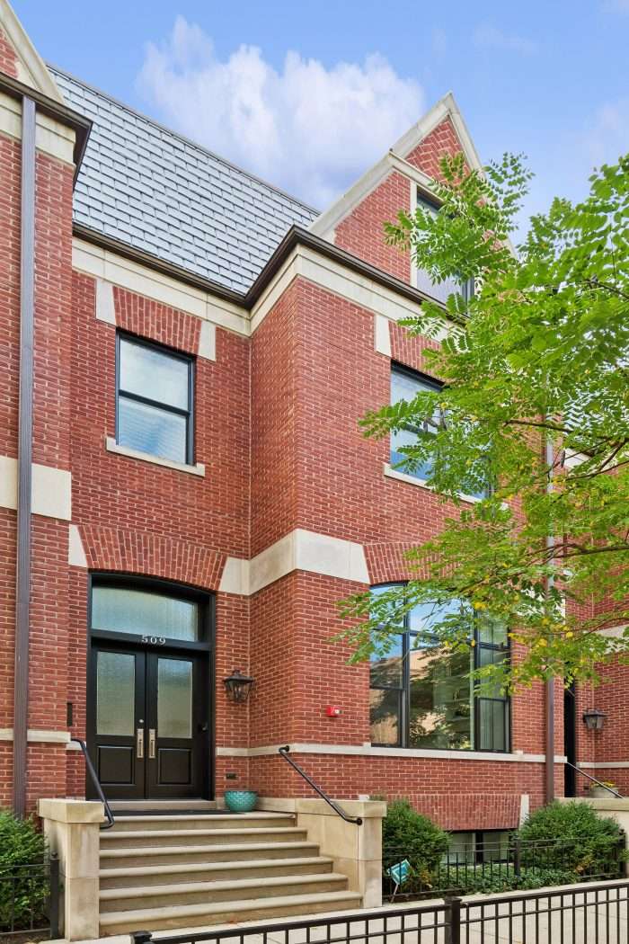 509 W Menomonee St, Chicago. IL - Home For Sale - Debra Dobbs
