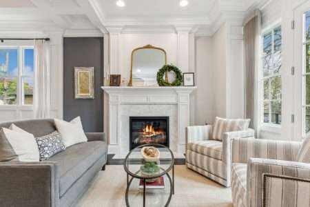 02_3019NHamiltonAve_165_LivingRoom_HiRes