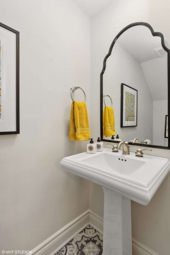 509 W Menomonee St, Chicago. IL - Home For Sale - Debra Dobbs