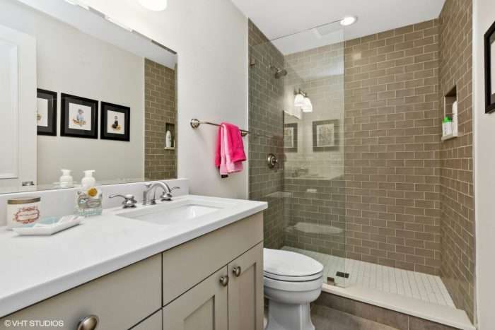 509 W Menomonee St, Chicago. IL - Home For Sale - Debra Dobbs