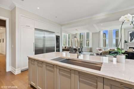 09_435NMichiganAve1701_177003_Kitchen_Large