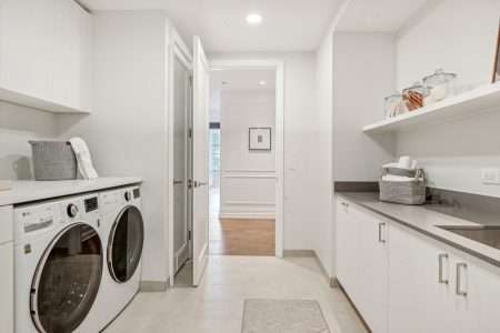 26_435NMichiganAve1701_900019_LaundryRoom_Large