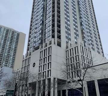 1122 N Clark #120 - Chicago, IL | RENTED