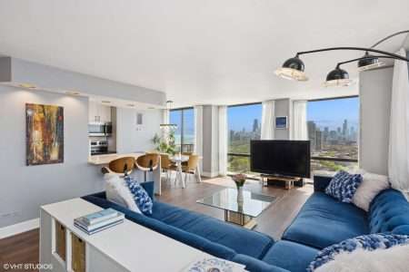 345 W Fullerton Pkwy #2505 Chicago, IL 60614 - Home For Sale | Isabelle Lacouture | The Dobbs Group
