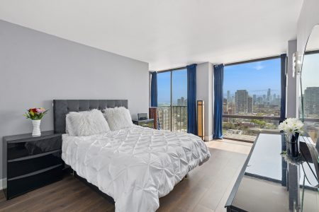 345 W Fullerton Pkwy #2505 Chicago, IL 60614 - Home For Sale | Isabelle Lacouture | The Dobbs Group