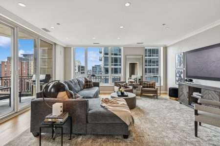 10 E Delaware Pl #21D Chicago IL 60611 | Home For Sale | Isabelle Lacouture | The Dobbs Group