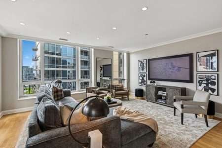 10 E Delaware Pl #21D Chicago IL 60611 | Home For Sale | Isabelle Lacouture | The Dobbs Group