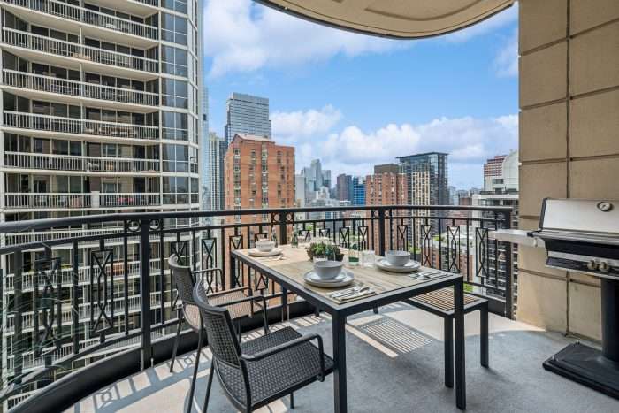 10 E Delaware Pl #21D Chicago IL 60611 | Home For Sale | Isabelle Lacouture | The Dobbs Group