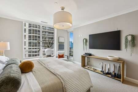 10 E Delaware Pl #21D Chicago IL 60611 | Home For Sale | Isabelle Lacouture | The Dobbs Group