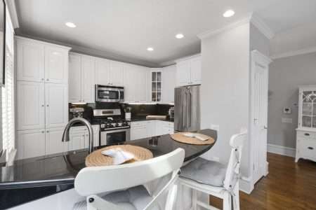 1503 N Mohawk St #2E Chicago, IL 60610 | Home For Sale | Debra Dobbs