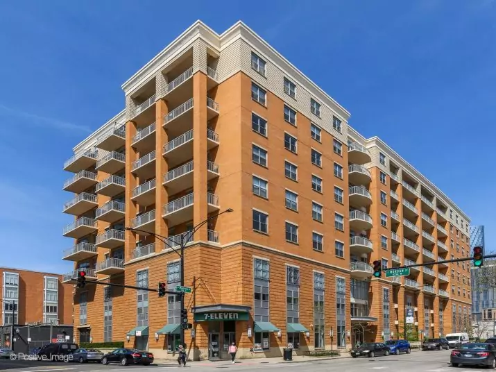 950 W Monroe St Unit 510, Chicago, IL 60607 | SOLD | The Dobbs Group HD_1758134520612_01_001_005_2048x1536